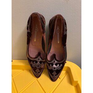 MySQuitos Womens Burgundy Slip-On Flats With Velvet & Leather Details 9